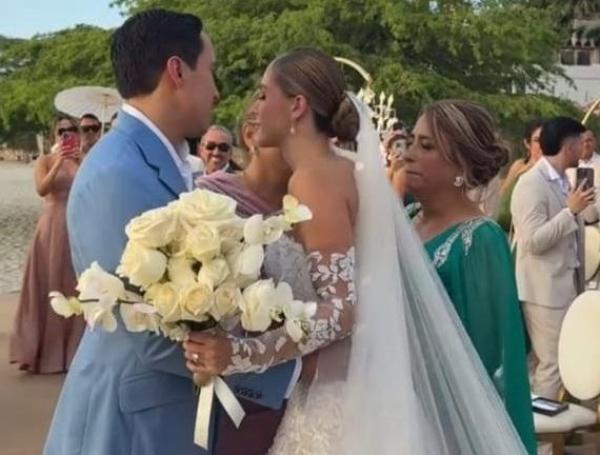 Matrimonio en Santa Marta- de fondo el coronel Hugo Aguilar