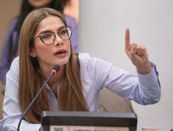 Catherine Juvinao, representante de la Alianza Verde.