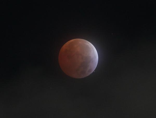 Eclipse lunar total