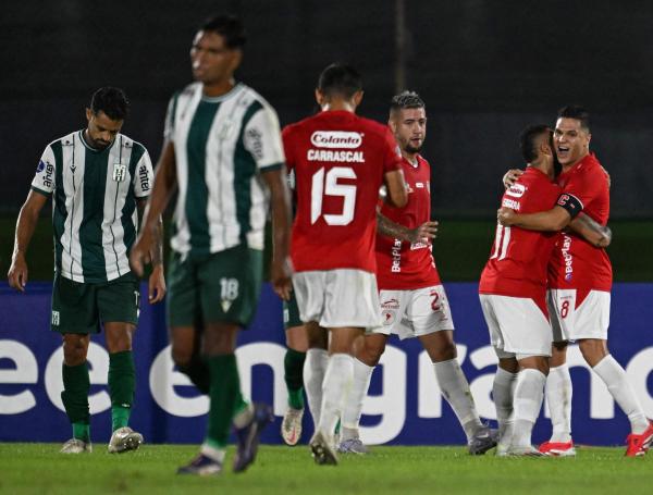 Racing vs. América