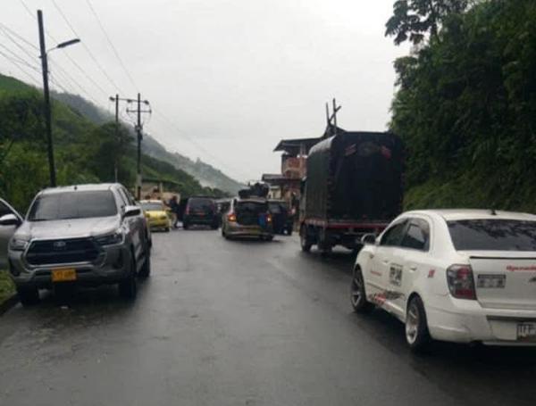 Bloqueo en la vía Panamericana, en Nariño, por indígenas.