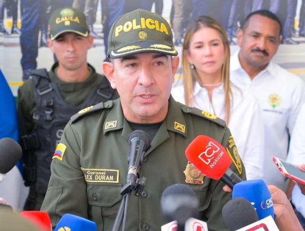 Policía