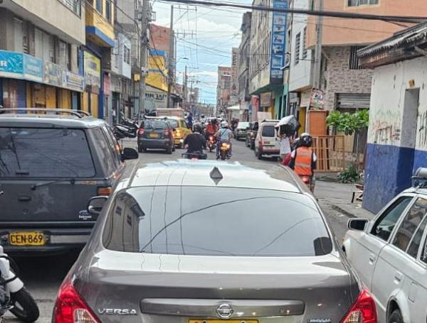 Este sería el carro del presunto agresor.