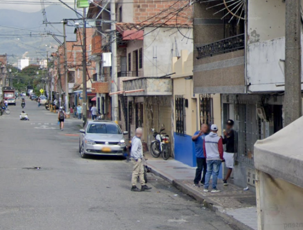 Plaza del Barrio Antioquia.