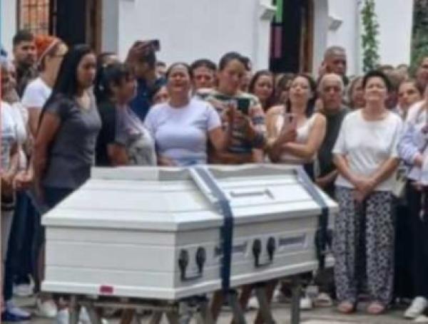 Funeral de Sara Millerey González.