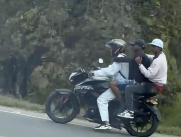 Tres hombres armados que asaltaron a familia en Cauca
