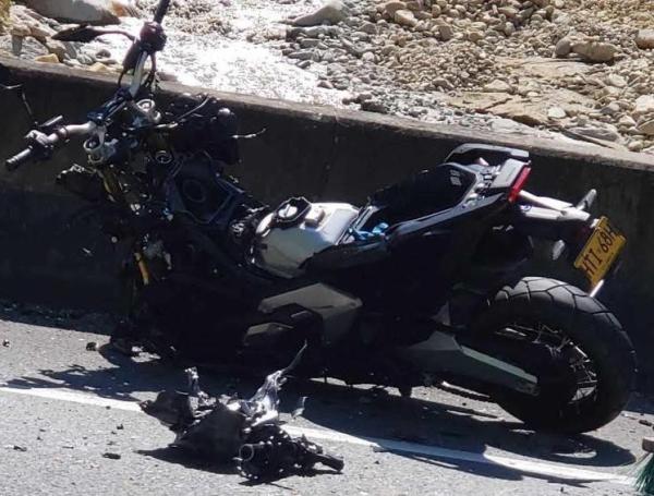 Así quedó una de las dos motos involucradas en el siniestro vial.