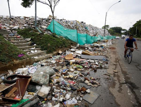 Escombrera de la 50 está colapsada.