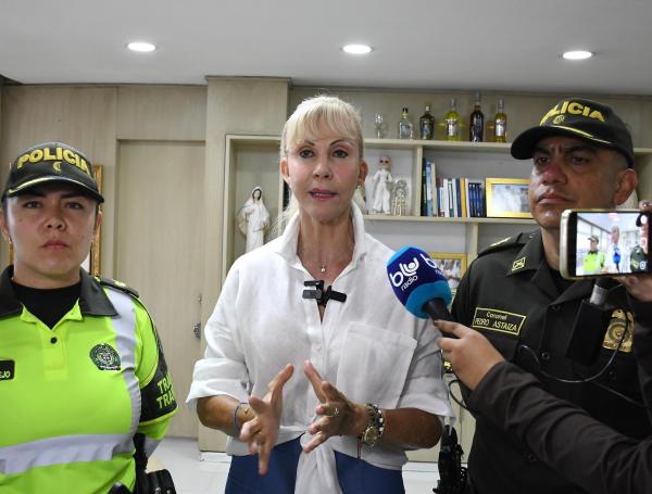 La gobernadora Dilian Francisca Toro.