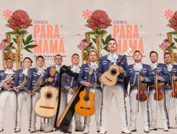 Ricardo-Torres-y-su-mariachi-en-Dia-de-las-Madres-