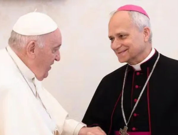 Papa Francisco y León XIV