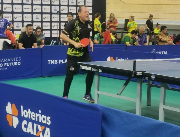 Néstor Perilla, jugador de tenis de mesa.