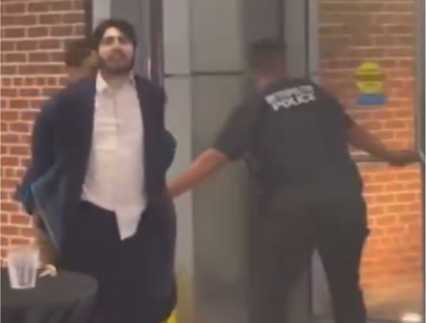Capturado por tiroteo en Washington.