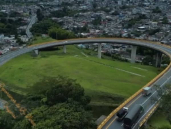  puente helicoidal en el que murieron 10 personas en el Alto de La Línea.
