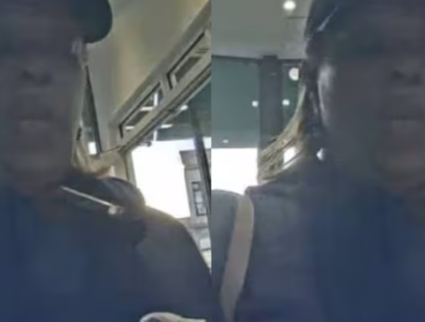 Cámaras de seguridad en Massachusetts la captaron con un sticker de “yo voté” tras emitir su voto.