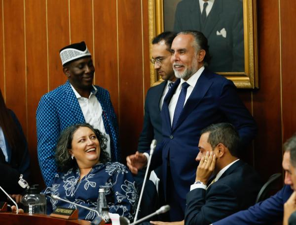 Angélica Lozano y Armando Benedetti en el debate de la reforma laboral