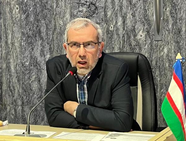 Hugo Muñoz, delegado del ministerio de Salud en el foro realizado en el concejo de Cali.