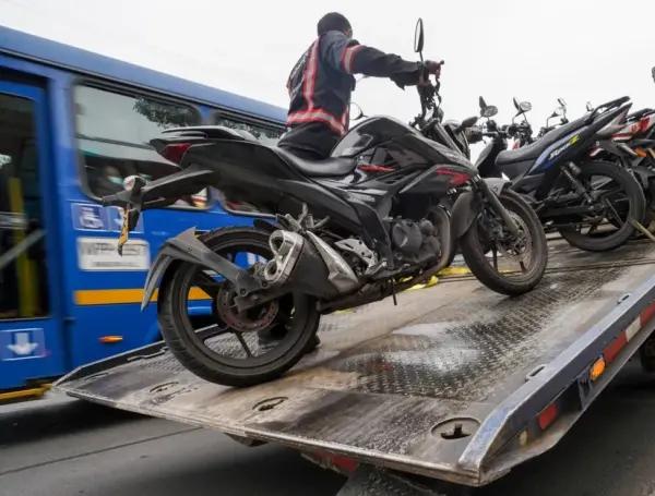 Motos dejarian de molestar en las calles