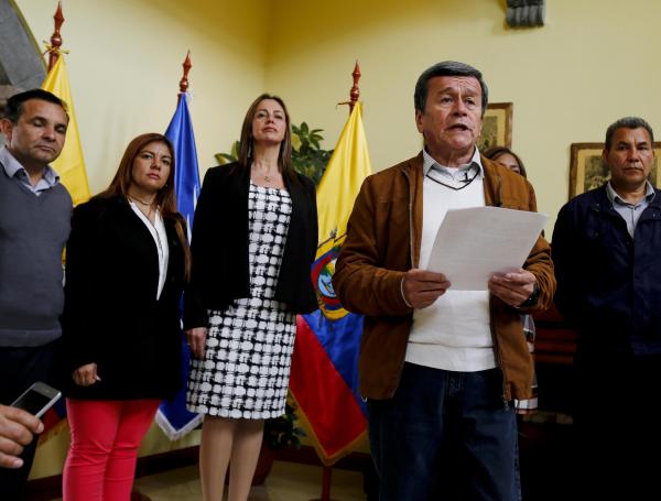 ‘Pablo Beltrán’, de esa guerrilla, dijo que quieren seguir en la mesa.