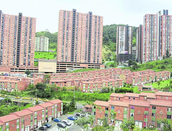 Gobierno busca asegurar recursos a proyectos para que más familias puedan acceder a subsidios para adquirir vivienda propia.