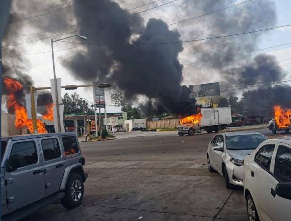 Una foto de la furiosa reacción de los miembros del cartel de Sinaloa tras la captura de Ovidio Guzmán