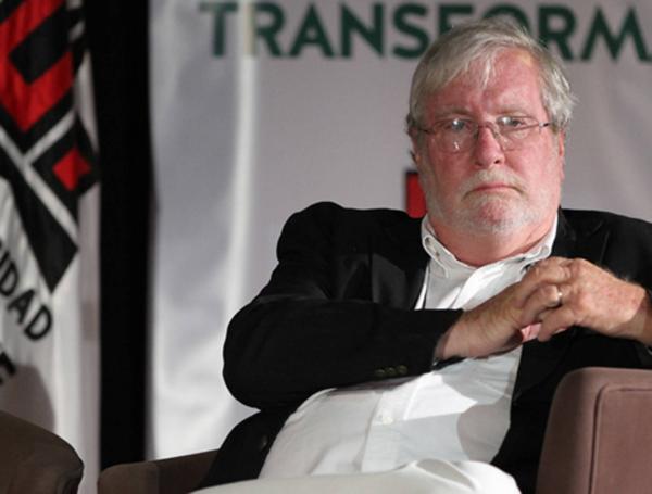 Este es Bruce Bagley, de 73 años, acusado de lavar plata del régimen de Maduro.