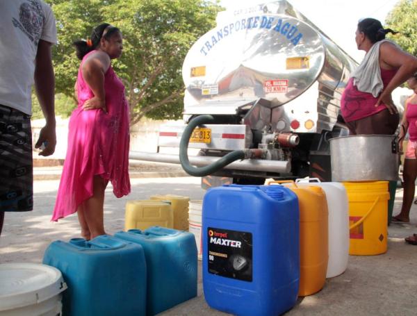 Desabastecimiento d agua en Santa Marta