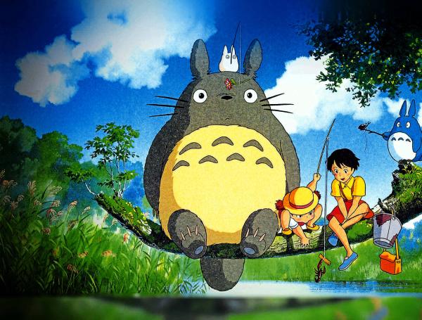 ‘Mi vecino Totoro’ es una de las películas más famosas de Studio Ghibli, y según expresaron sus creadores, está inspirado en ‘Alicia y el país de las maravillas’.