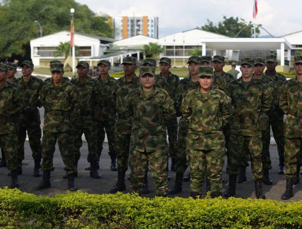Las militares, a través de sus enseñanzas y disciplina, han logrado ganarse el respeto del pelotón.