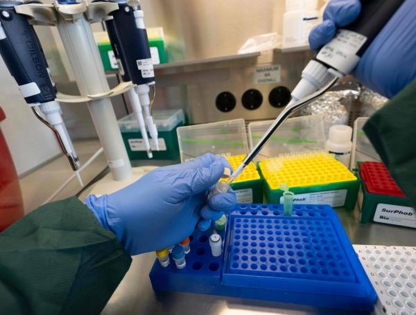 El Ministerio de Salud presentó el informe de las últimas cifras que arroja el coronavirus en Colombia, incluyendo contagiados, víctimas, pacientes recuperados y número de pruebas efectuadas.