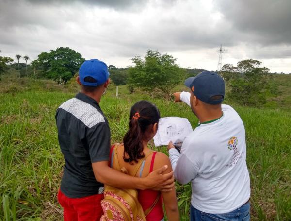 Las tierras entregadas como parte del plan, resultan aptas para agricultura y ganadería.