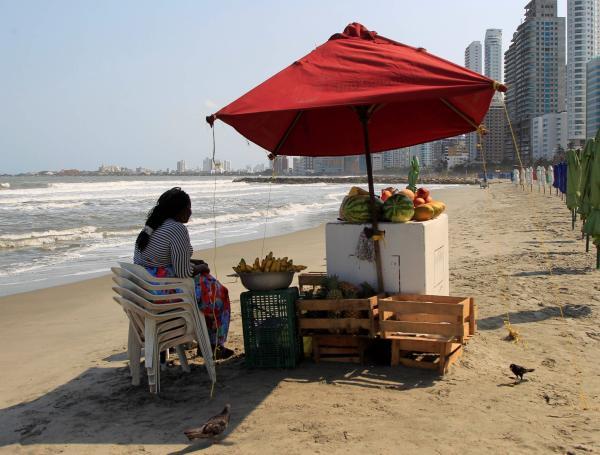 Cartagena tiene un 60 por ciento de trabajadores informales que necesitan salir para buscar su sustento.