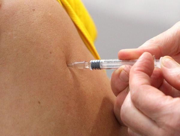 Los laboratorios Pfizer y Biontech son algunos de los trabajan a fondo para materializar la vacuna contra el covid-19.