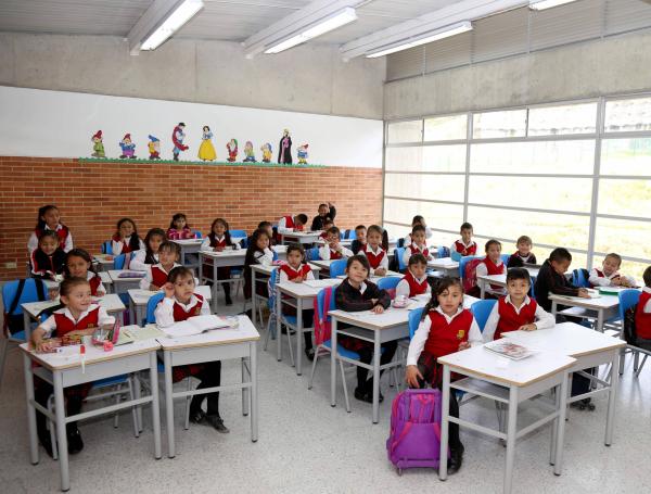 Colegios privados deben continuar clases no presenciales según los últimos anuncios de la SED.