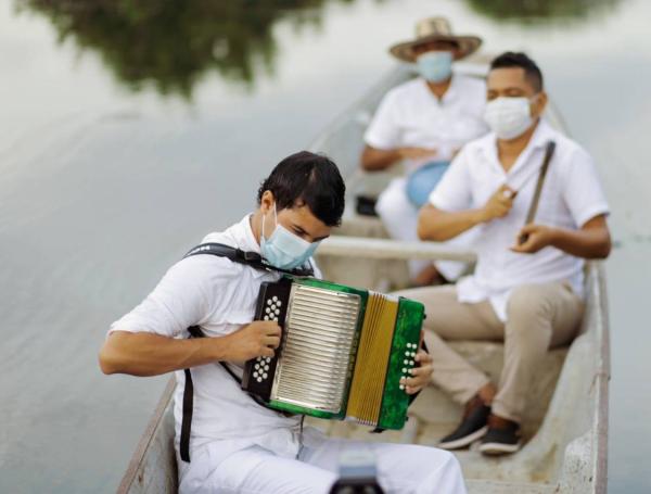 Además, del conversatorio, el show de coronación y el concurso de acordeoneros y canción inédita, se realizará la competencia de atarraya y canotaje que rescata el oficio de los pescadores que habitan esta población ribereña.