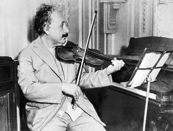 El violín era otro de los talentos del genio de la física.