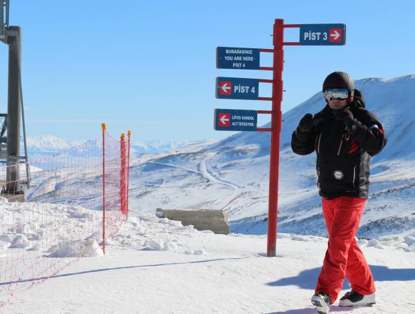 Para 2021 y 2022, la agencia Mega Travel ofrece planes con experiencias de invierno en Turquía como esquí, teleférico y actividades en la nieve.