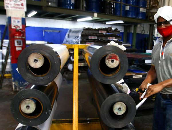 El sector empresarial de Barranquilla sigue luchando por mantenerse a flote en medio de la pandemia,