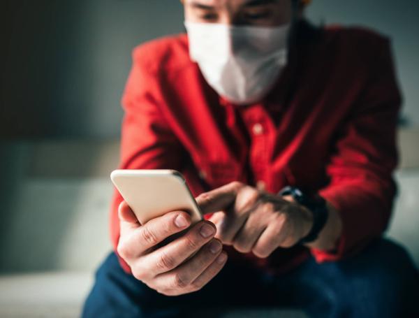 El padre decidió quitarle el celular, pues estaba 'pegado' todo el día al aparato.