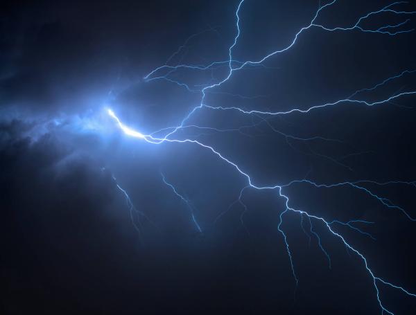 Fuertes rayor cayeron ayer en la capital