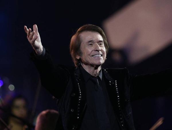 Raphael durante su presentación en Viña del Mar, en 2019.