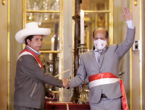 Gabinete de Perú, escogido por Pedro Castillo en momentos de crisis.