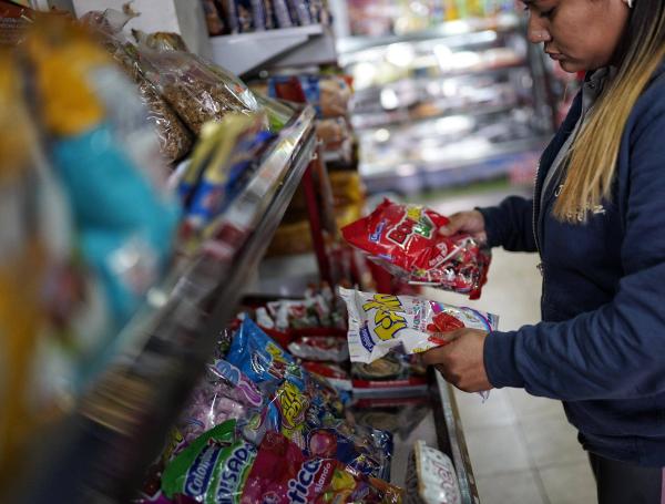 Los alimentos ultraprocesados tendrían un impuesto con la reforma tributaria.