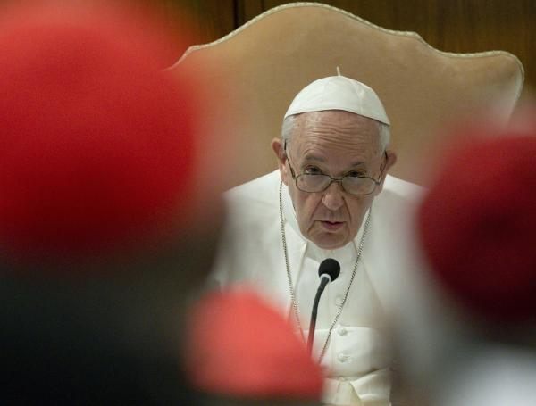 El Vaticano informó que han confirmado su presencia 197 purpurados de los 227 que forman el colegio cardenalicio.