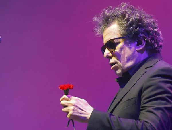 Andrés Calamaro, durante su concierto en Bogotá.