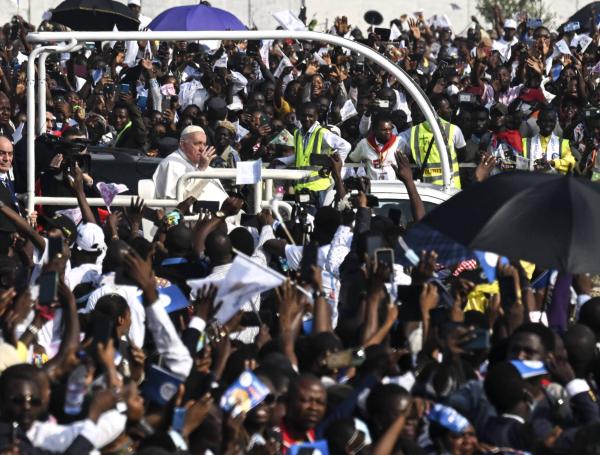El papa Francisco en Kinshasa, durante su gira apostólica en la República Democrática del Congo.