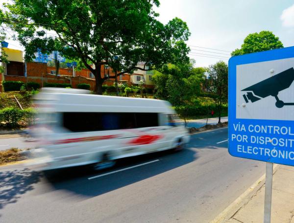 La nueva directriz frente a las fotomultas en la capital se basa en la sentencia de la Corte Constitucional C-321 de 2022.