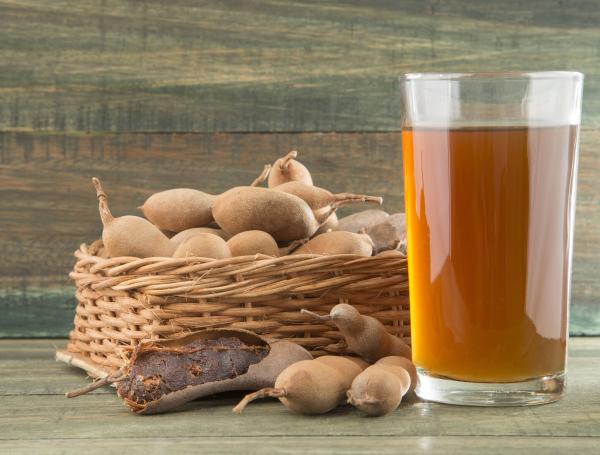 Este alimento normalmente se compra como pasta o puré, pero también se puede conseguir como vainas crudas, un bloque pensado o como concentrado de tamarindo.