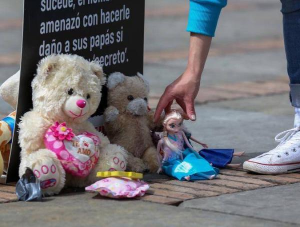 Rechazo por violaciones y abusos contra niños en el país.