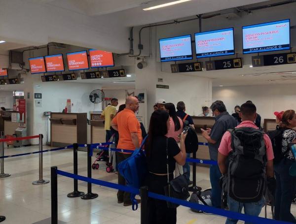 En el aeropuerto Alfonso Bonilla Aragón hay puntos de información para viajeros de Viva Air.